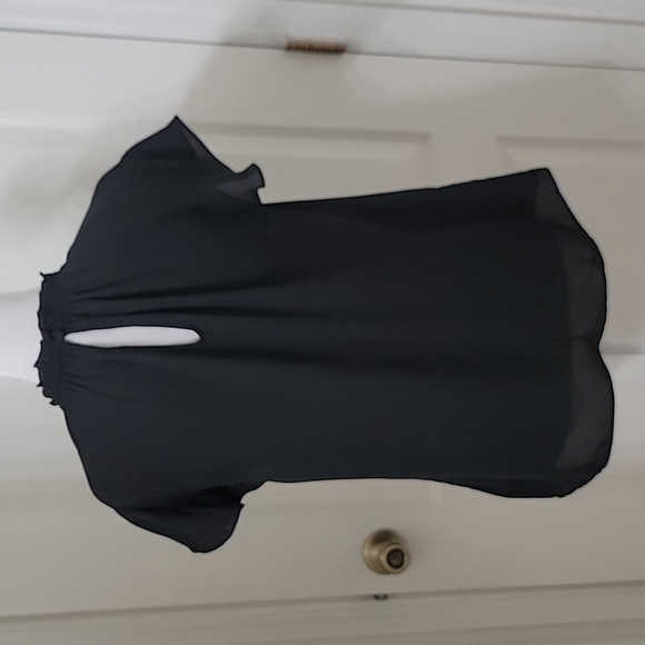 Express Size M Black Chiffon Ruffle Neck Blouse, Flutter Cap Sleeve, EUC - Picture 4 of 13